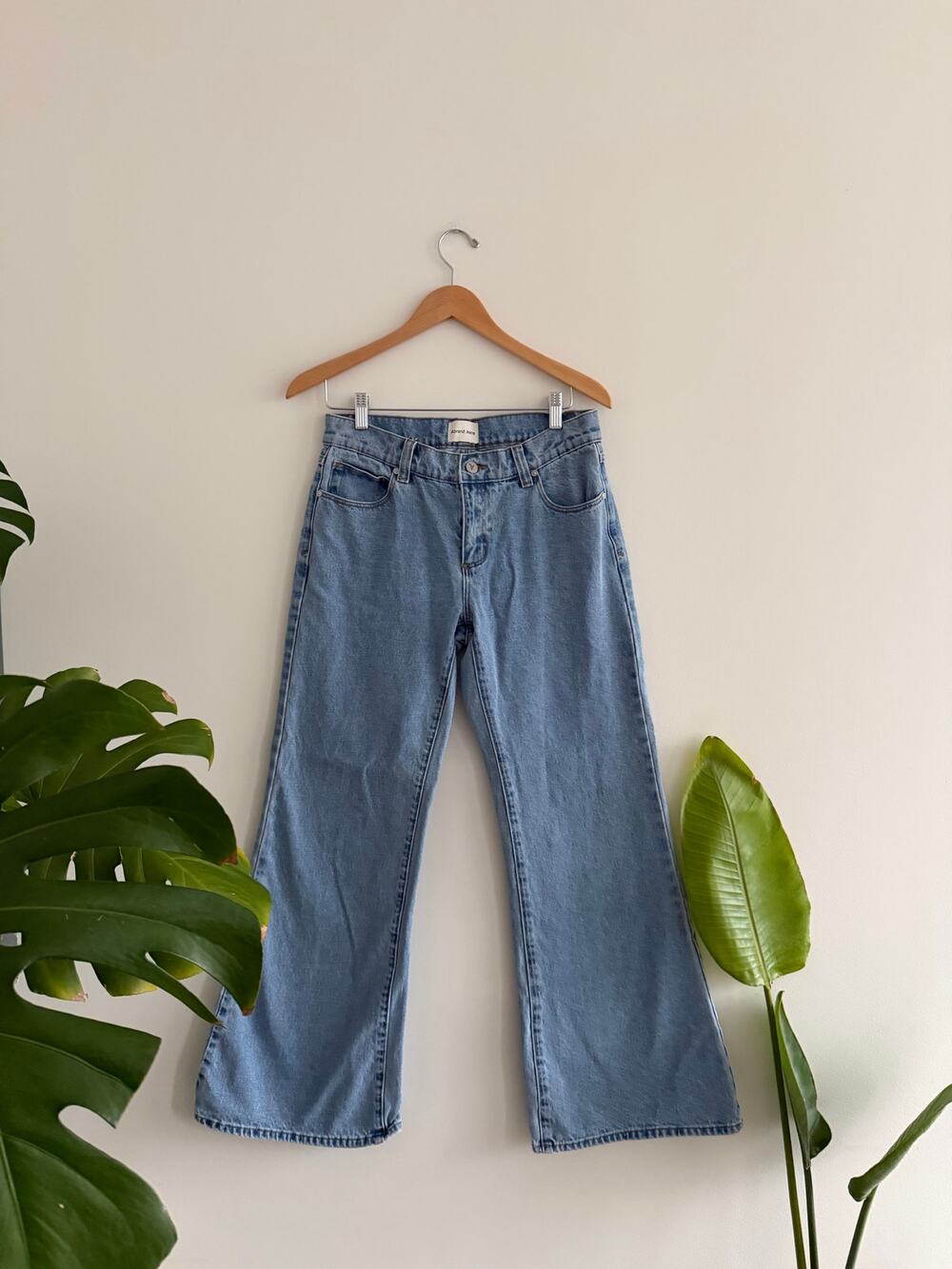 abrand baggy low rise flare denim | sz 26